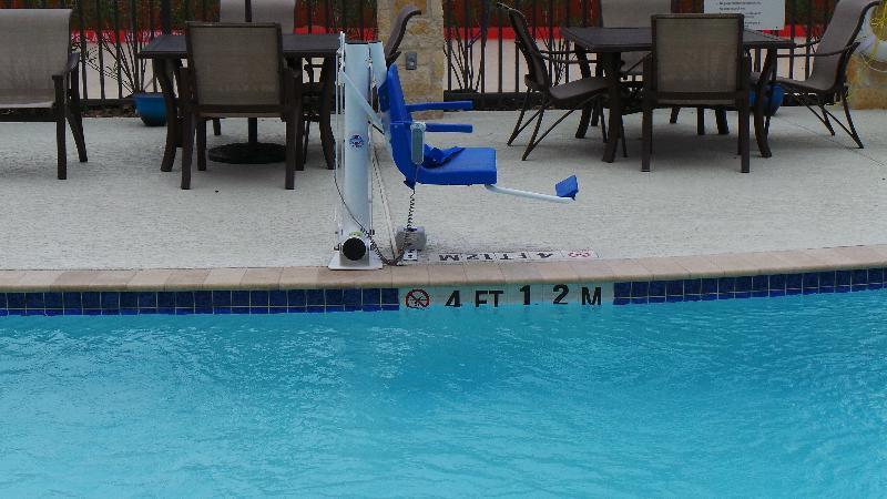 Holiday Inn Express And Suites Atascocita - Humble - Kingwood By Ihg Exterior foto
